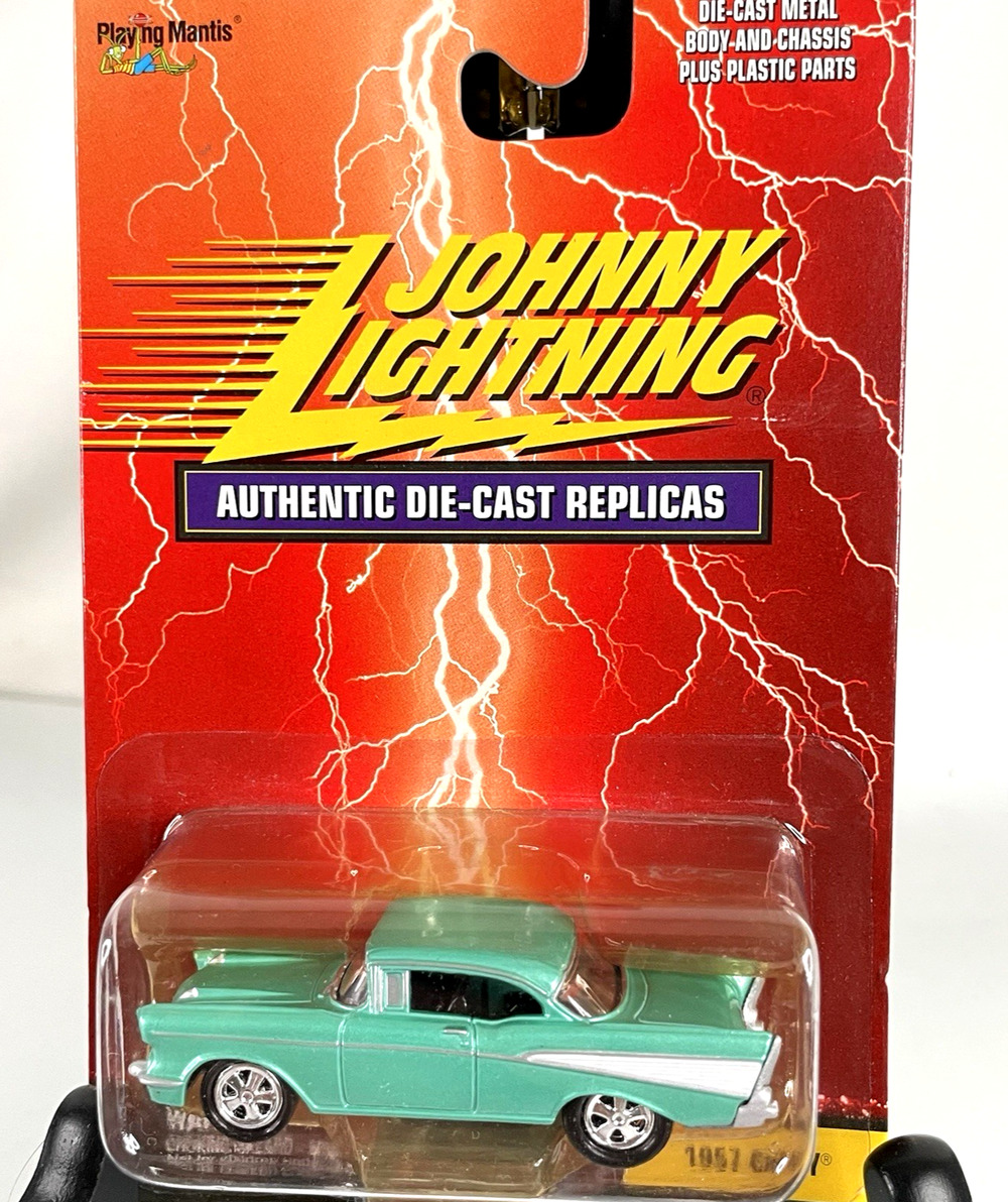 1957 CHEVY BEL AIR 1999 JOHNNY LIGHTNING SUPER CHEVY DIE-CAST 1:64